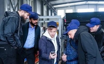 GANGYOU MENGHANTAR KELENGKAPAN MAMPATAN PAIP KELULI TAHAN KARAT 304 KEPADA PELANGGAN RUSIA
